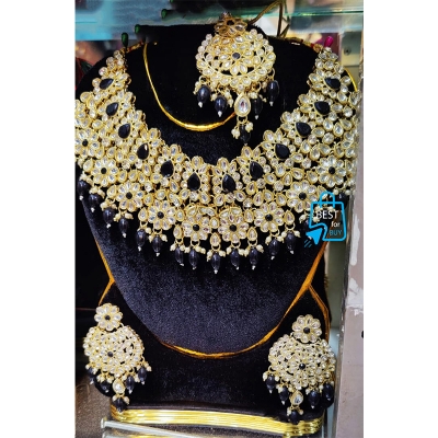 Picture of New Exclusive Stone Necklace Jewellery Set for Women & Girls-White and Black