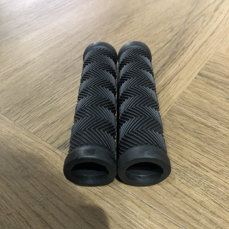 Picture of Bike Handlebar Grips, Soft  Rubber (120mm), Bicycle Grip for Bicycle (Black)