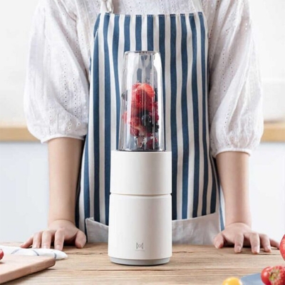 Picture of Xiaomi Pinlo Little Monster Cooking Machine Mini electric juicer for fruit and vegetable processing 450ml-White