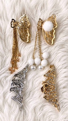 Picture of 4PCS Butterfly Hair Clip Set for Women | Gold Metal Hair Claw Clips | Fashion Hair Accessories Combo for Girls & Women