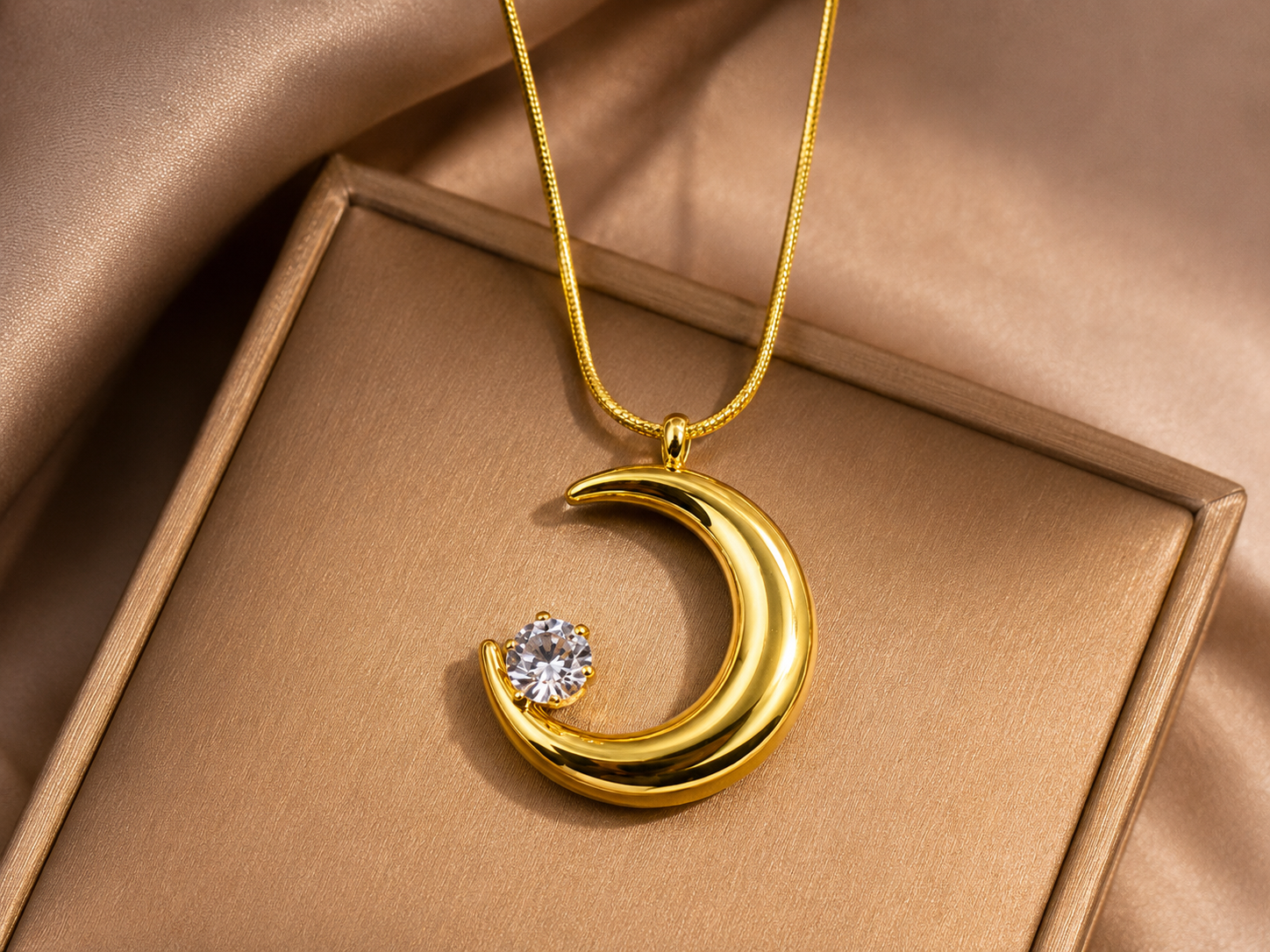 Picture of Women's Gold Crescent Moon Crystal Necklace | Korean Style Elegant Pendant Chain | Fashion Jewelry Gift - Gold