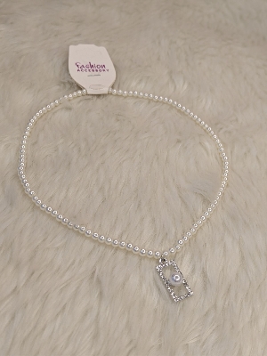 Picture of Elegant Pearl Pendant Necklace for Women - Multicolor