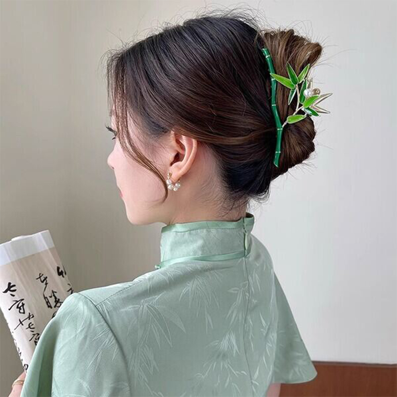Picture of Elegant Bamboo Design Zinc Alloy Hair Claw Clip for Women – Vintage Chinese Cheongsam Style Back-of-Head Bun Hairpin, High-End Decorative Shark Clip Hair Accessory