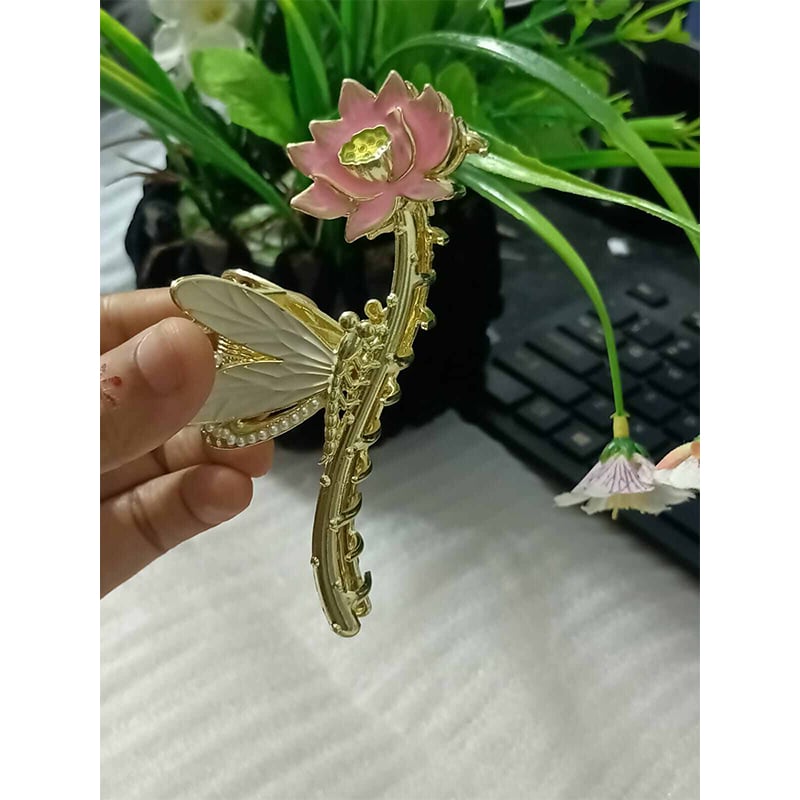 Picture of Sweet Lotus Grab Alloy Clip Fresh Flower Hairpin Cute Dragonfly Horse Clip Non-slip Shark Clip Elegant Metal Hair Accessories-Gold