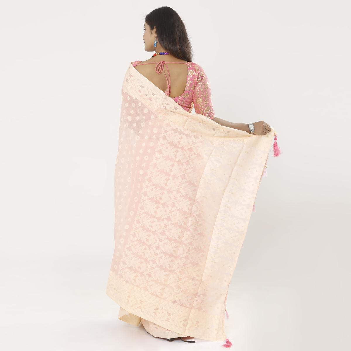Picture of Lavender Pink Color Cotton Jamdani Saree For Women