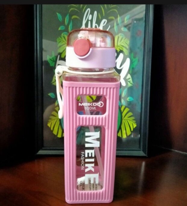 Picture of Meike Plastic Water Bottle - 800ml