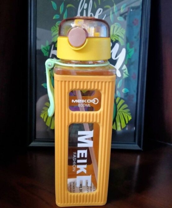 Picture of Meike Plastic Water Bottle - 800ml