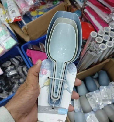 Picture of Plastic Kitchen Flour Scoop Set - 3 Pieces - Multicolor