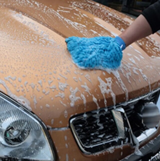 Picture of 2-Sided Microfiber Cleaning Glove for Car and Home - Multicolor