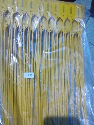Picture of 100-Piece Plastic Truck Door Security Seals - Yellow
