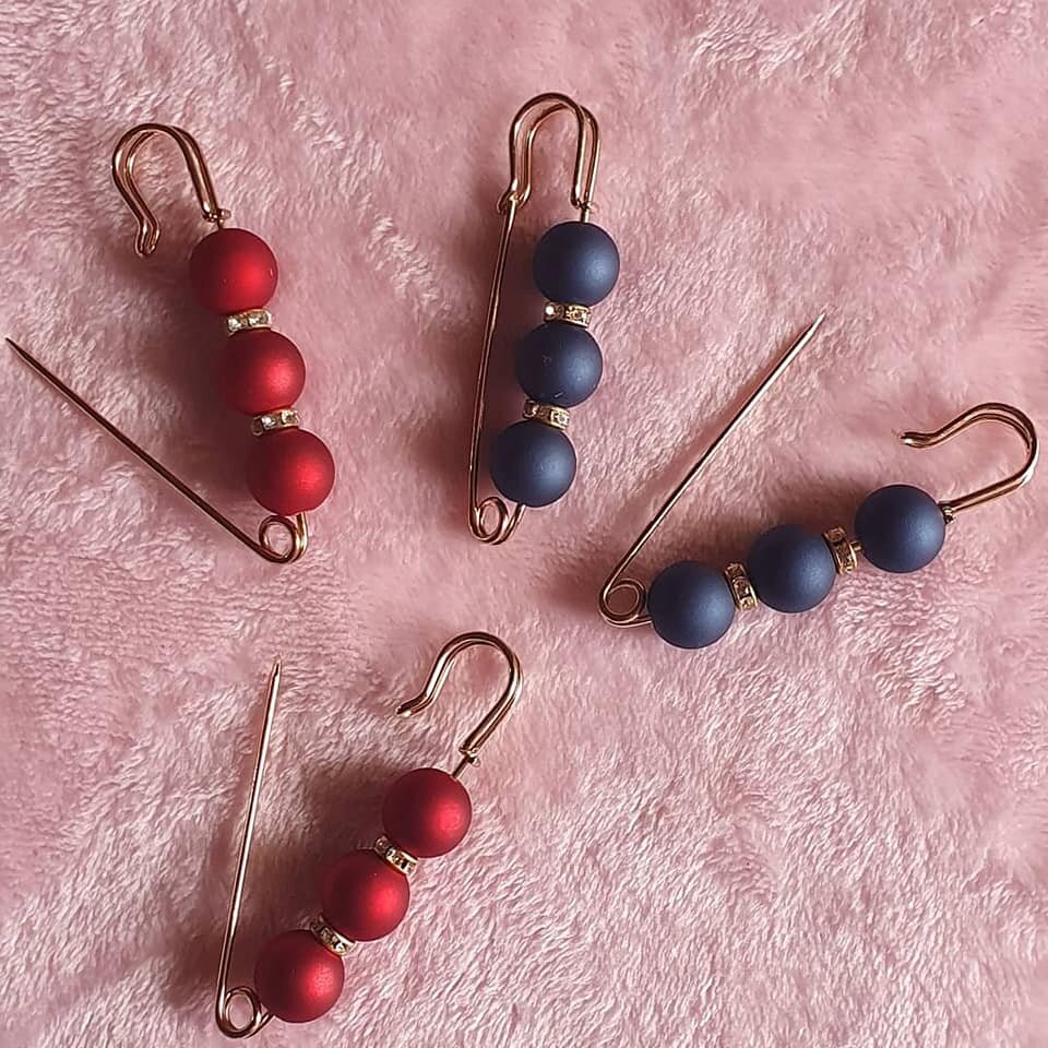 Picture of 6pcs/set Gorgeous Rhinestone Pearl Brooch Pin Dress Sweater Decoration Fashion Women's Waist Fixing and Adjusting Clip-Multicolor