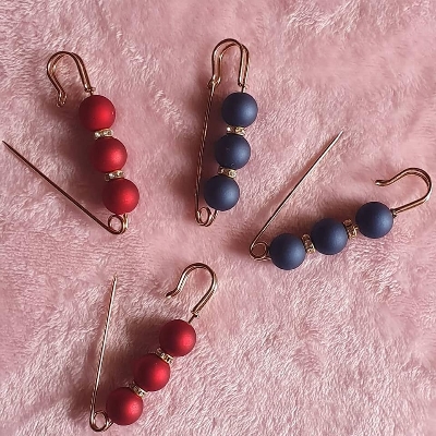 Picture of 6pcs/set Gorgeous Rhinestone Pearl Brooch Pin Dress Sweater Decoration Fashion Women's Waist Fixing and Adjusting Clip-Multicolor