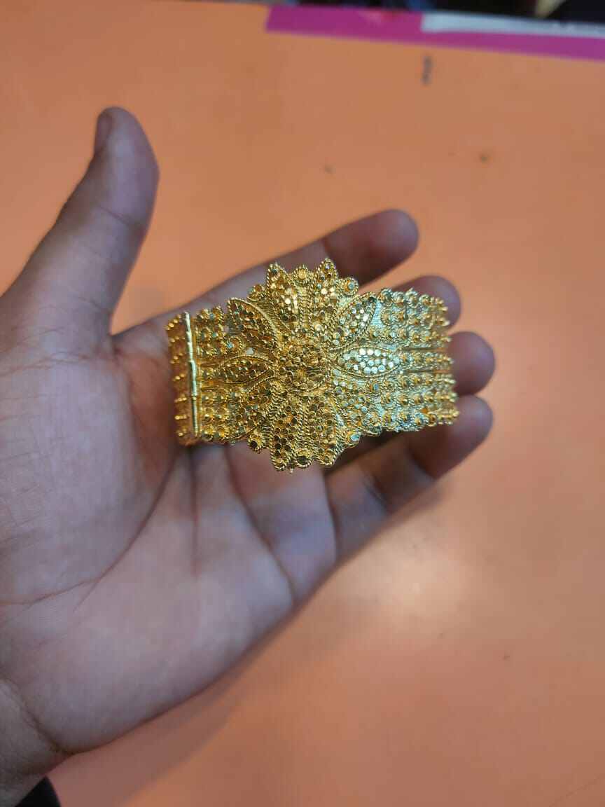 Picture of BEAUTIFUL DESIGN GOLD PLATED CHUR 1 pice women-Adjustable-Gold