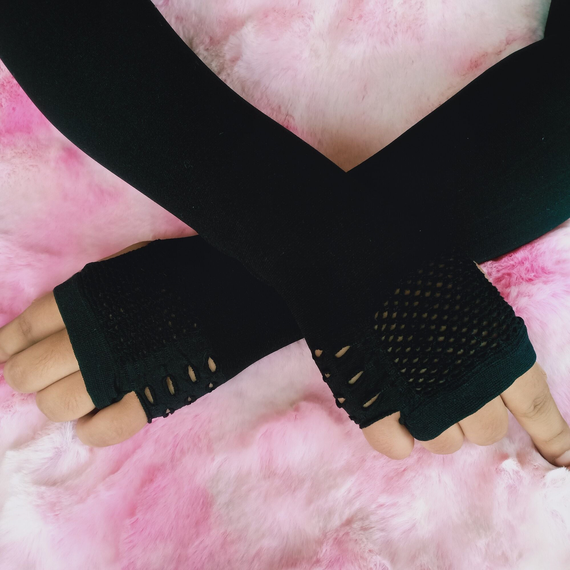 Picture of Fingerless Hand Socks For Women With Free HIjab Coilles Safety Pin-Black