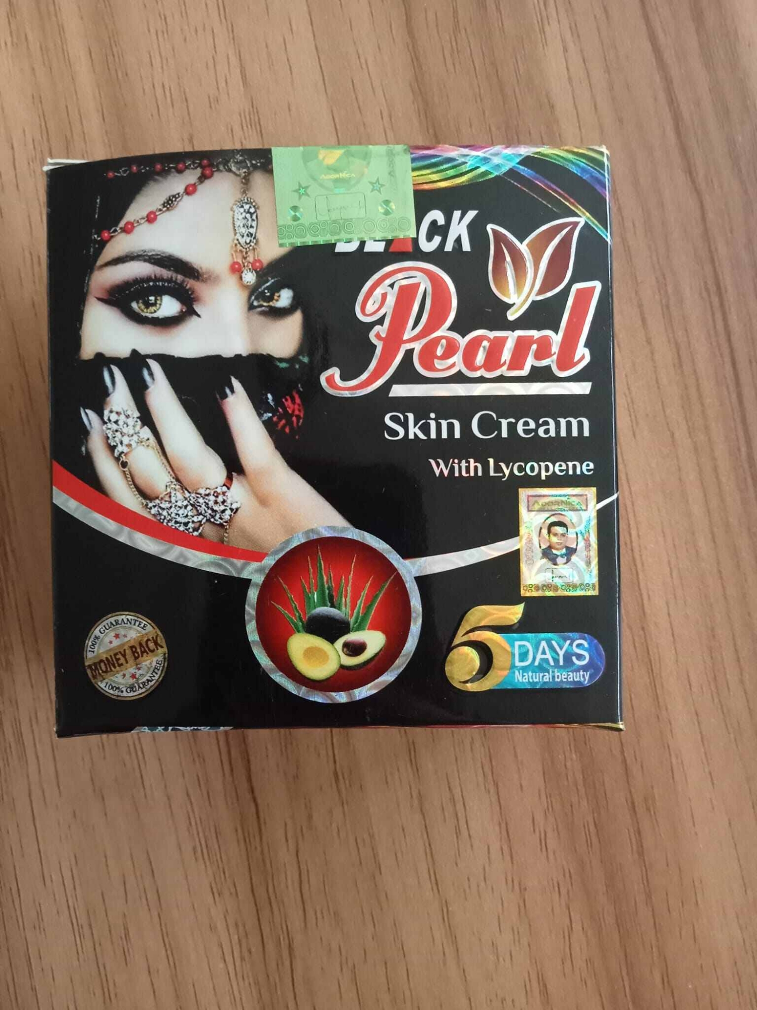 Picture of Black Pearl Whitening Night Cream for Woman