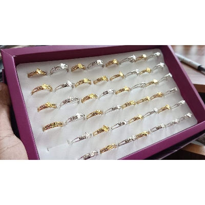 Picture of White Ring For Girl's or Women 1pice - White