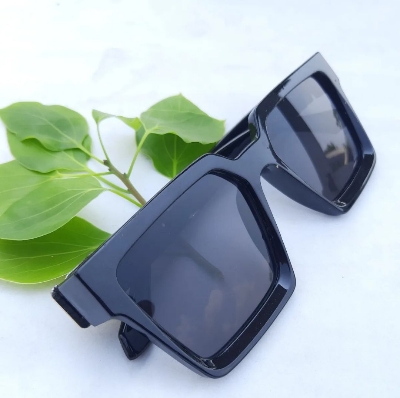 Picture of Best Qualityfull Sunglass For Men Polarized Sunglass Black Colour - Black