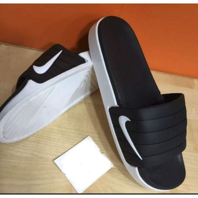 Picture of Stylish Slides Slipper Slippers Sandals for Men Top new Collection-Black