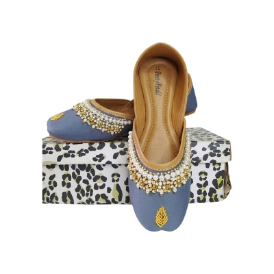 Picture of Pakistani Nagra Jutties Karchupi Sandals Pump Shoes For Women