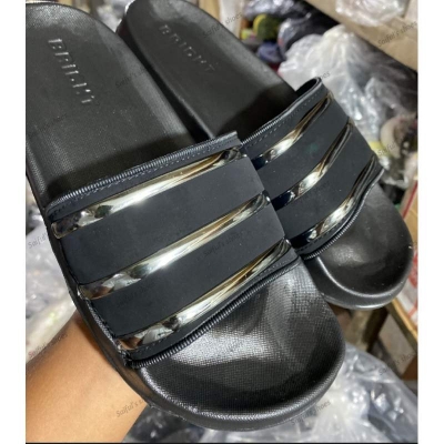 Picture of Fashionable Sliders Slippers New-Black