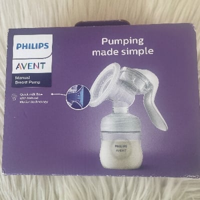 Picture of Philips Avent Manual Comfort Pump For Baby Feeding ( Hungary ) - Purple