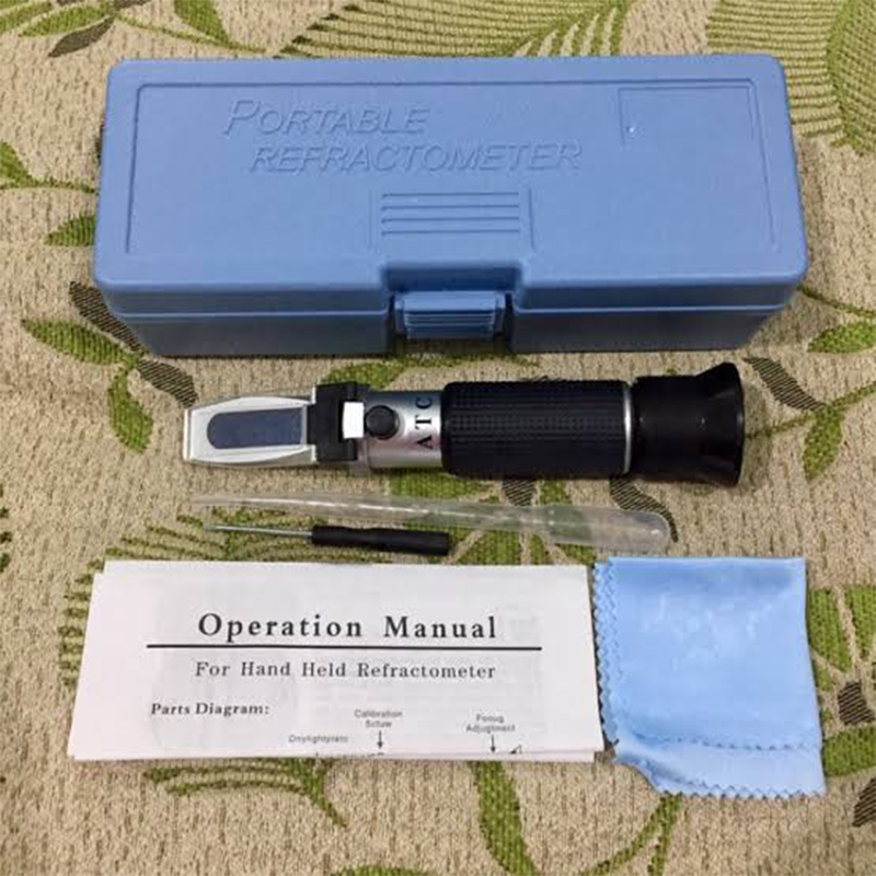 Picture of ATC Refractometer Brix 0-32% for Suger Test-Multicolor