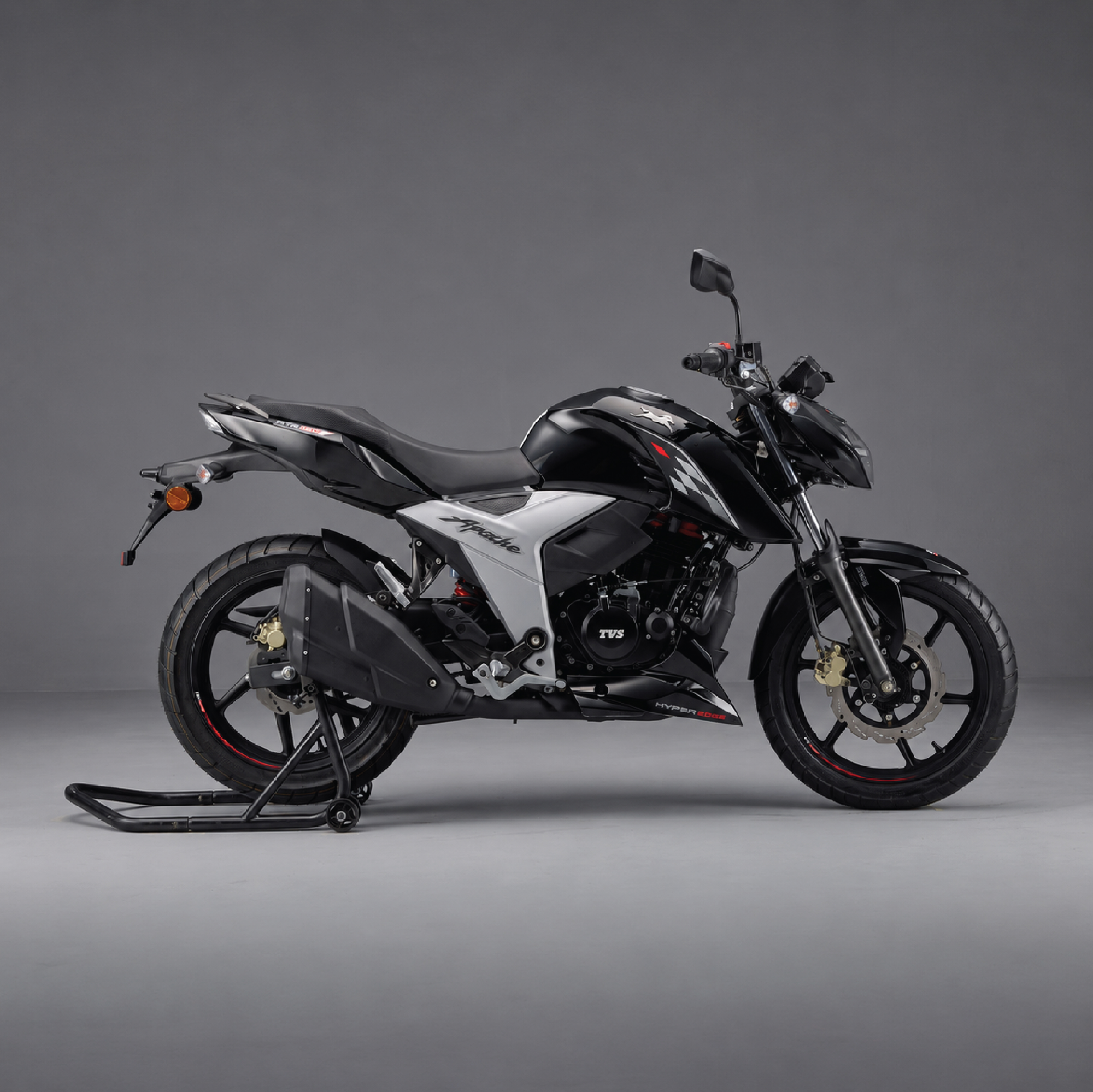 Picture of TVS Apache 4V 160 CC ABS Double Disc Black Motorcycle