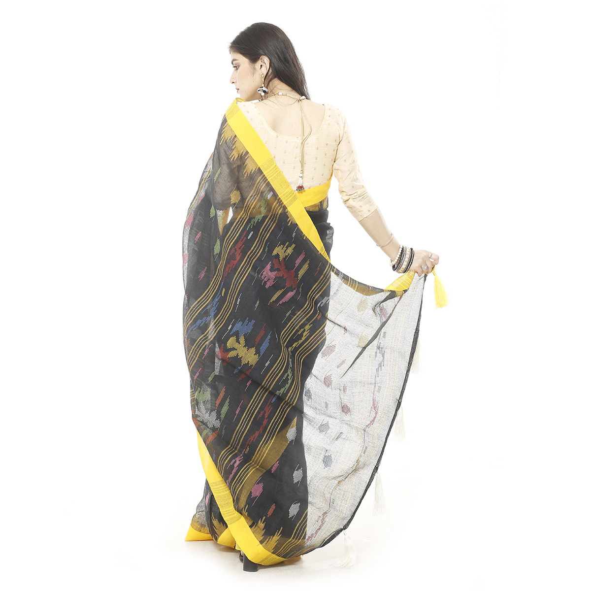 Picture of Tassel Setting Black Color Monipuri Saree