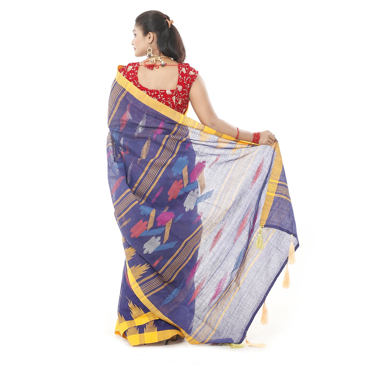 Picture of Tassel Setting Purple Color Monipuri Tant Saree