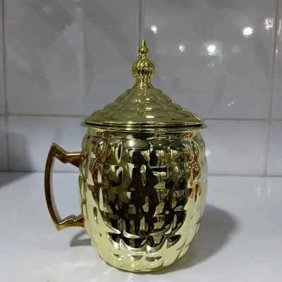 Picture of Luxury Diamond Cut Metallic Mug with Crown Lid (Golden & Rose Gold)