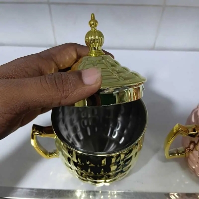 Picture of Luxury Diamond Cut Metallic Mug with Crown Lid (Golden & Rose Gold)