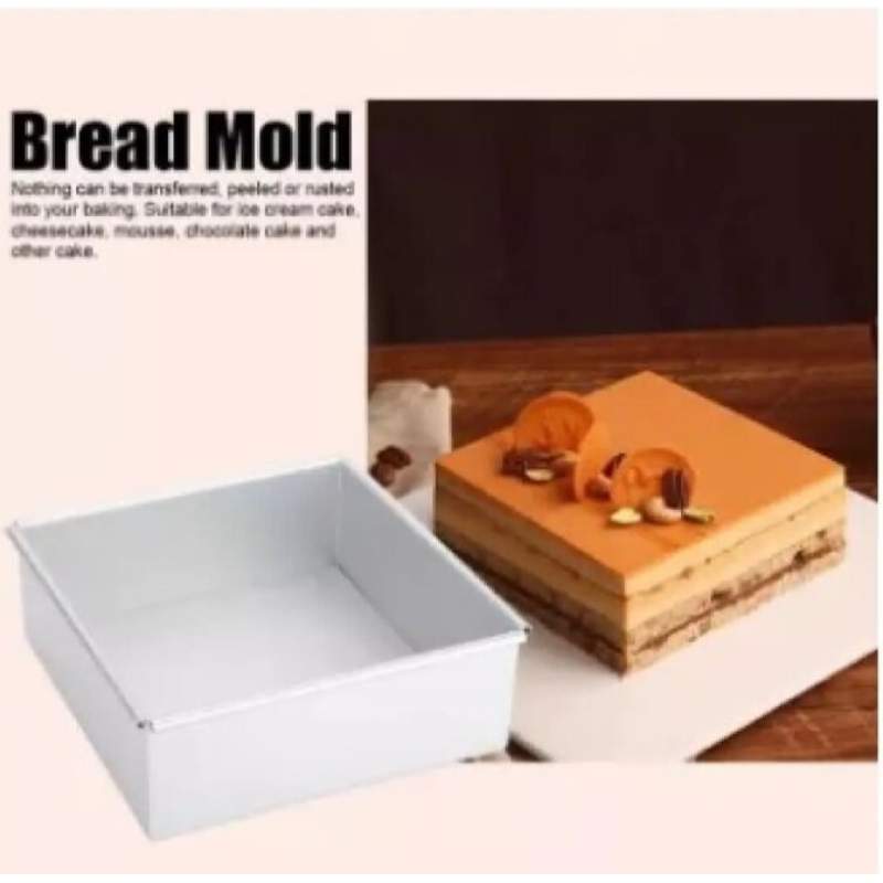 Picture of 4-Piece Square Aluminum Cake Mold Set - Silver