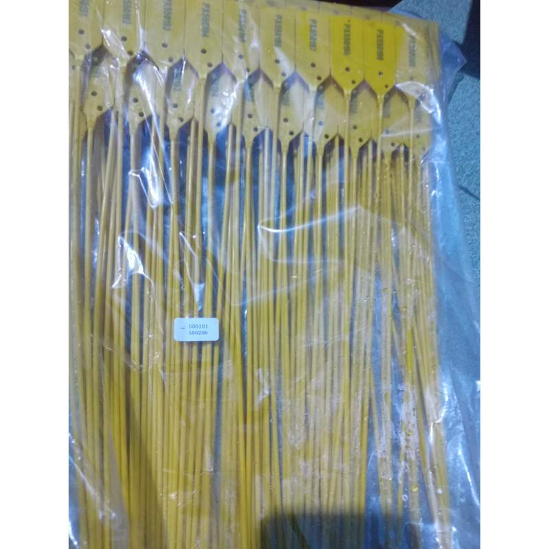 Picture of 100-Piece Plastic Truck Door Security Seals - Yellow