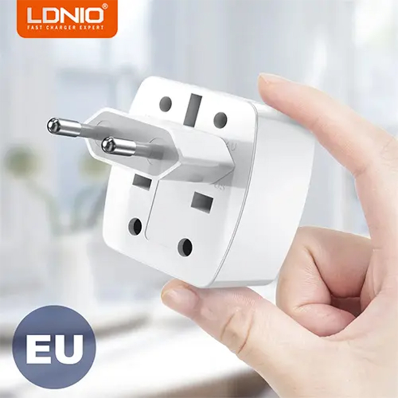 Picture of LDNIO Z4 Universal Plug Adapter ABS VO with UK/EU/US/AU Pin & 2 Universal Socket (6A)- Black-White