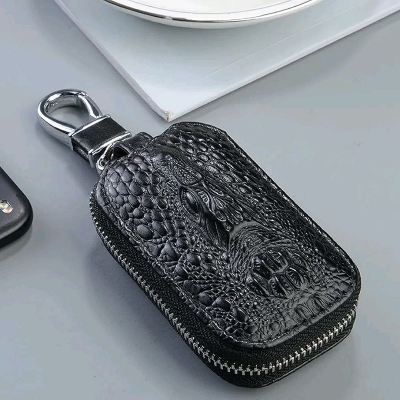 Picture of Universal Zipper Key Holder Bag with Keychain – Stylish Protection for Remote Key Fob (Black)