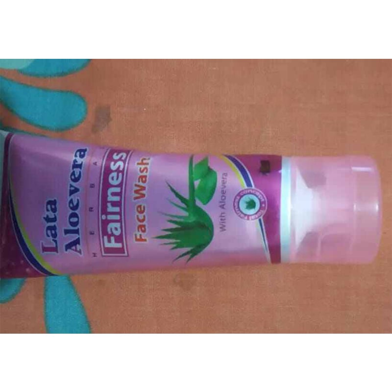Picture of Lata Harbal Alovera tube-Pink