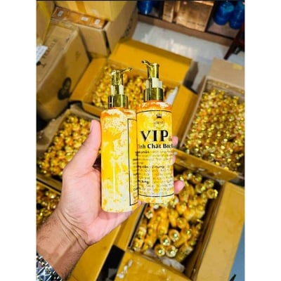 Picture of VIP Beauty Tinh Chat Boc Den Body Lotion-250ml