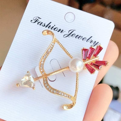 Picture of Superb Trendsetter -Upscale Living -Arrow Piercing Heart Pearl Brooch Hijab Safety Pin For Girls Women- Inventive Choice