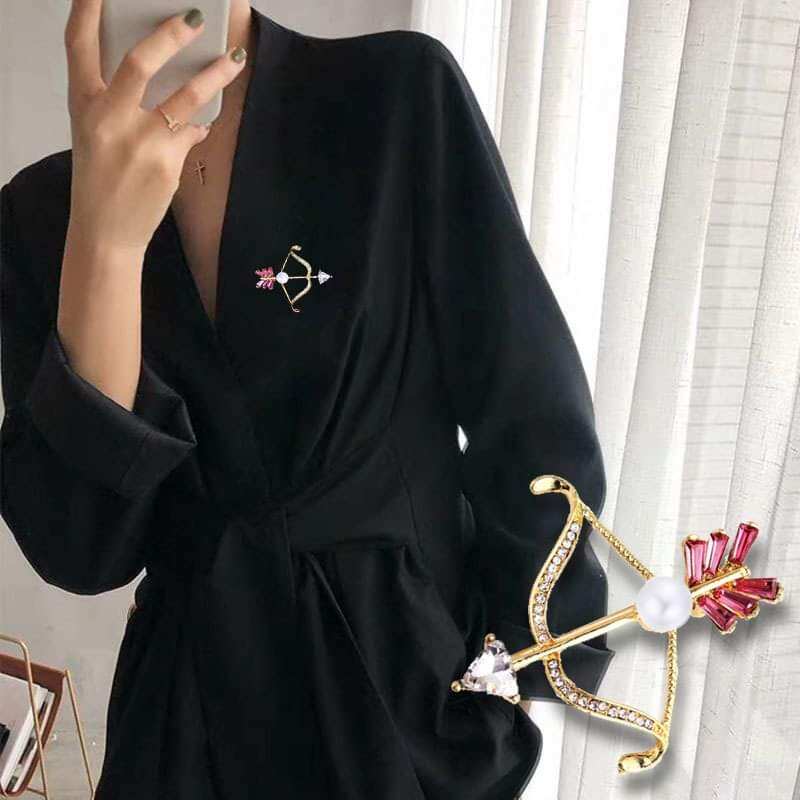 Picture of Superb Trendsetter -Upscale Living -Arrow Piercing Heart Pearl Brooch Hijab Safety Pin For Girls Women- Inventive Choice