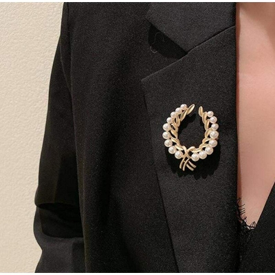 Picture of Whimsical Understated -Craftsmanship and Trendy -Dumb Golden Wheat Brooch Hijab Safety Pin For Girls Women- Progressively Better