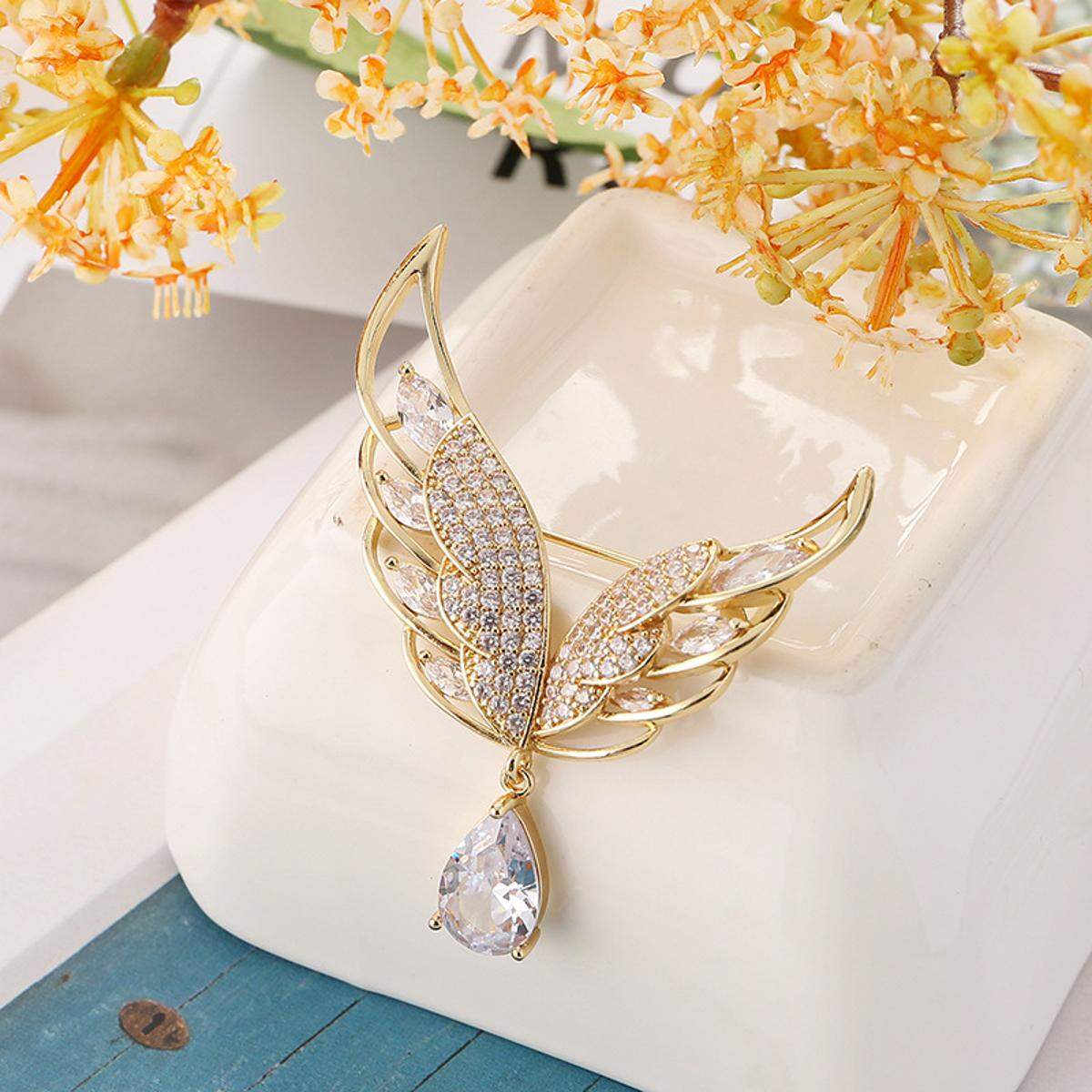 Picture of Water Driplets Zircon Wings Brooch Hijab Safety Pin For Girls Women - হিজাব পিন