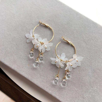 Picture of Trendy Acrylic Water Drop Women Dangle Earrings Crystal Flower Long Pendant Earrings For Women Drops Earrings