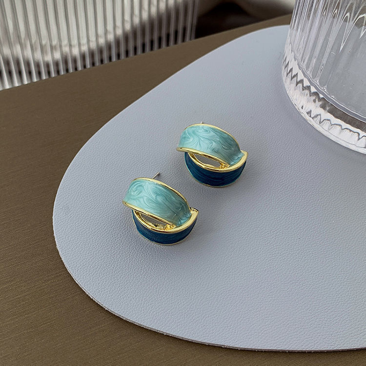Picture of Female Jewelry Vintage Enamel Earrings Geometric Arc Earrings FOR WOMEN AND GIRLS