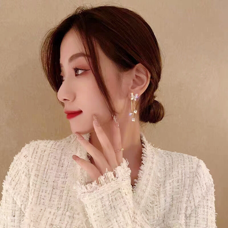 Picture of Ladies Long Tassel Earrings Korean Butterfly Rhinestone Earrings for girls and women