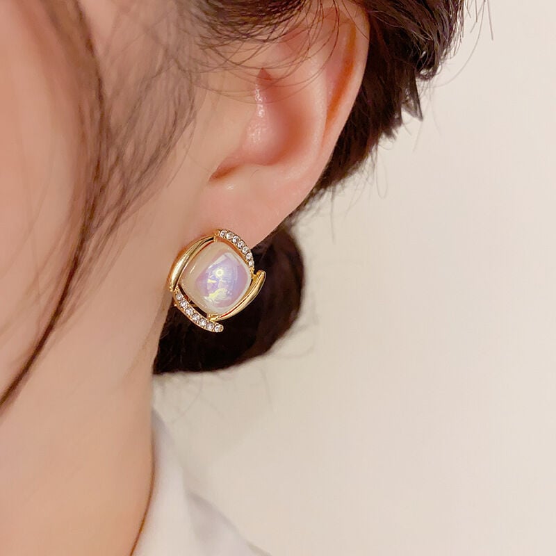 Picture of Simple Classical Pearl Earrings Women Earrings Jewelry FOR GILRS AND WOMEN