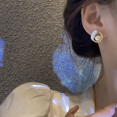 Picture of Simple Dangle Earrings for Women Full Rhinestone Earrings Korean Fashion Cute Jewelry Remarkable - Disclose Styles & Luxe