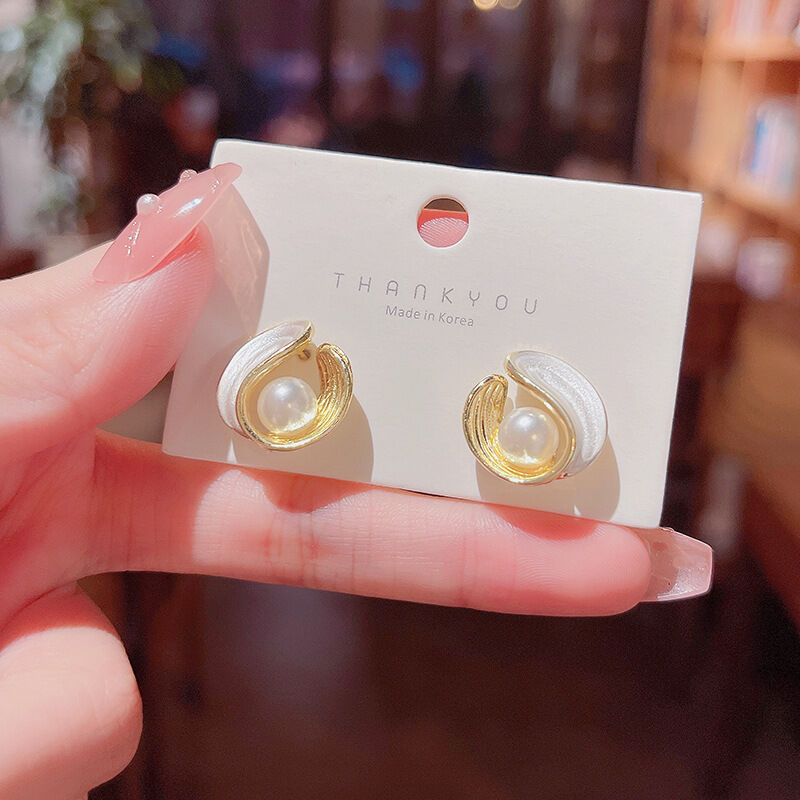 Picture of Simple Dangle Earrings for Women Full Rhinestone Earrings Korean Fashion Cute Jewelry Remarkable - Disclose Styles & Luxe