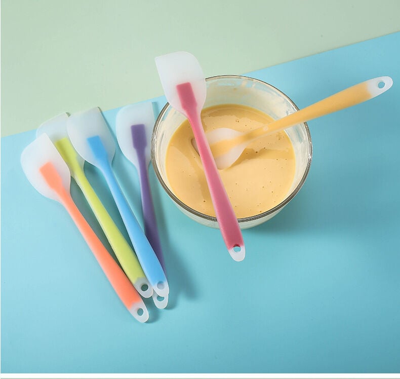 Picture of 1 Pcs Translucence Integrated Silicone Kitchen Baking Spatula Cooking Heat-Resistant Spatulas Non-stick Spatula