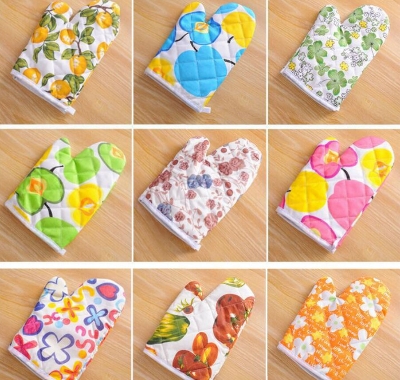 Picture of 1 Pair Colorful Stock Oven Mitts or BBQ Gloves Lovely Kitchen Light Thin Oven Gloves Heat Resistant