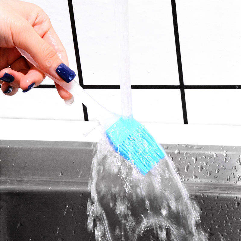 Picture of 1 Pcs Kitchen Baking Tool Food Grade Non-stick Silicone Pastry Brush Grill BBQ Oil Brush 1pc Liquid Oil Cake Brush Silicone Baking Oil Brush